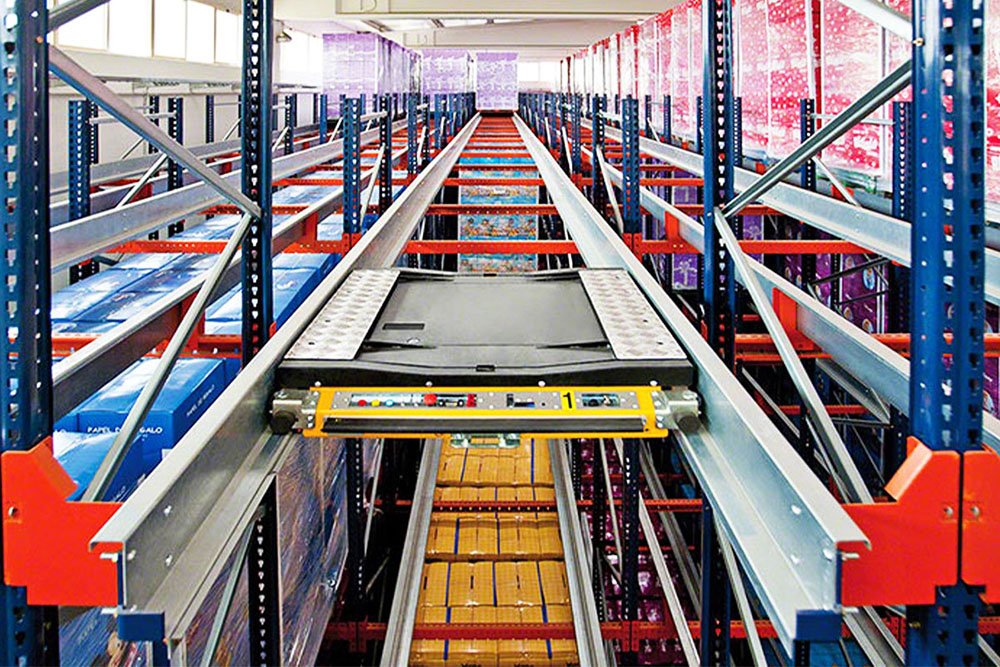 Cold Storage 4-Way Shuttle - Gieantech