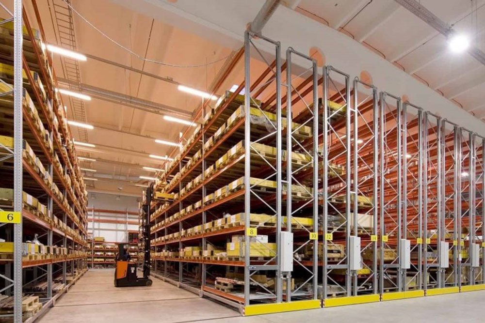 Multi-Aisle Mobile Racking - Gieantech