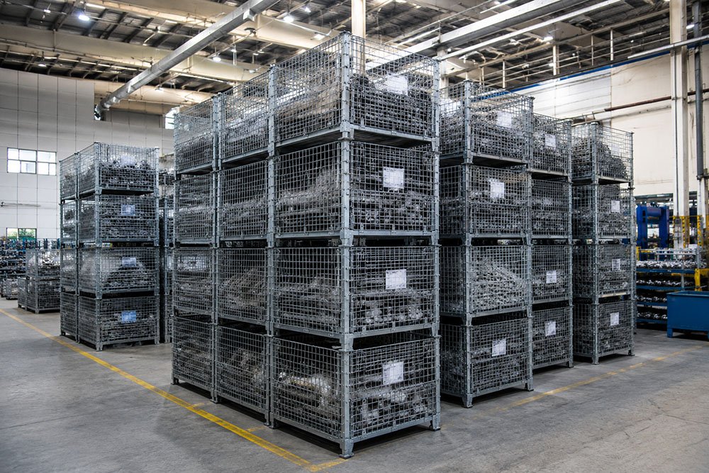 Automotive Manufacturing Wire Mesh Container Storage